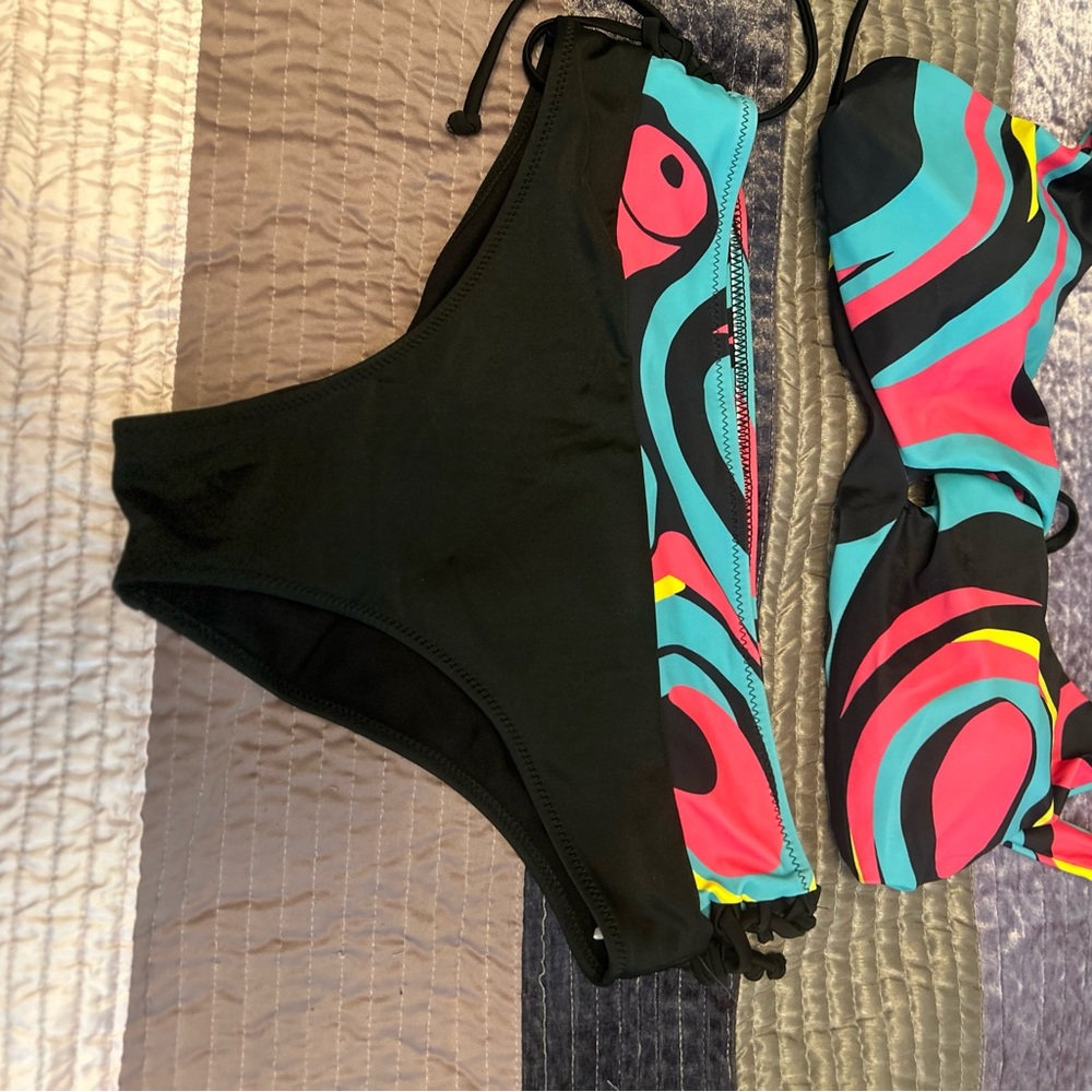 Ladies large bikini-black, blue, coral pink ?…